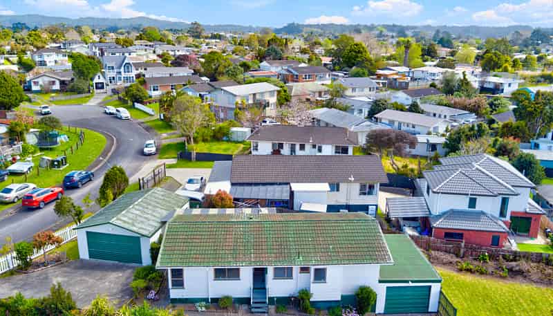 5 Vanden Place, Henderson