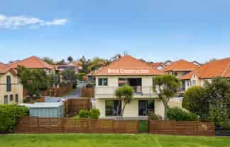 20 Parkwood Crescent, Gulf Harbour