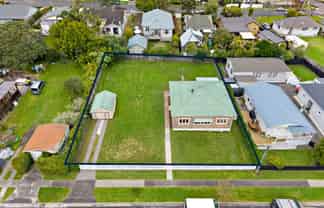 18 Corrella Road, Belmont
