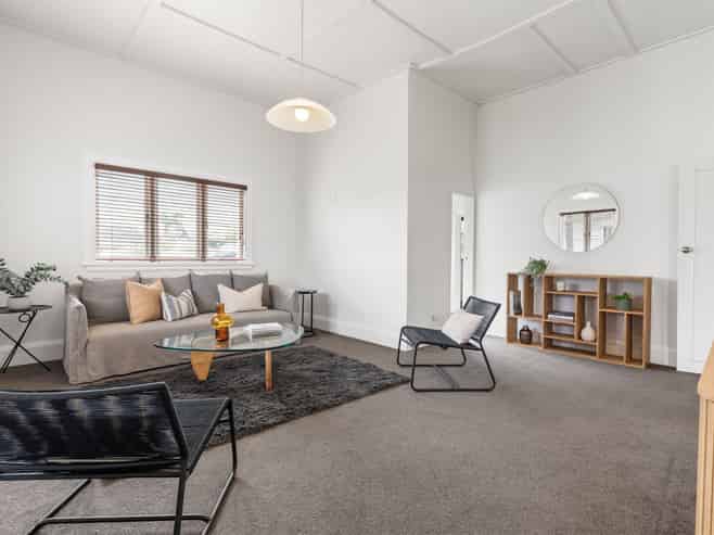 18 Corrella Road, Belmont