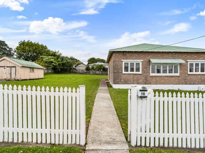 18 Corrella Road, Belmont