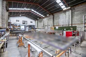 High-stud Penrose standalone warehouse