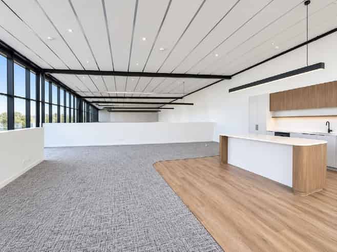 CBRE - High-Stud Showroom/Warehouse Opportunity
