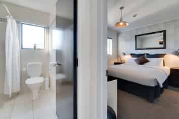 THE INN BETWEEN - FREEHOLD LAND, BUILDINGS & BUSINESS