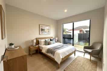 11/113 Moore Street, Howick