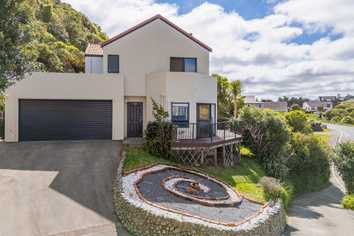 123 Maungaraki Road, Korokoro