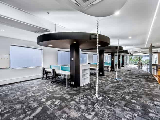 Great Value Office with Views! 456 sqm