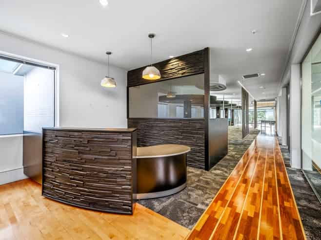 Great Value Office with Views! 456 sqm