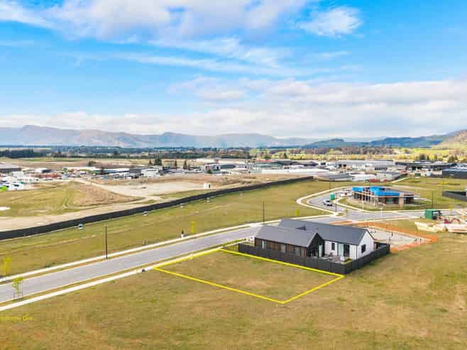 49 Doug Ledgerwood Drive, Wanaka