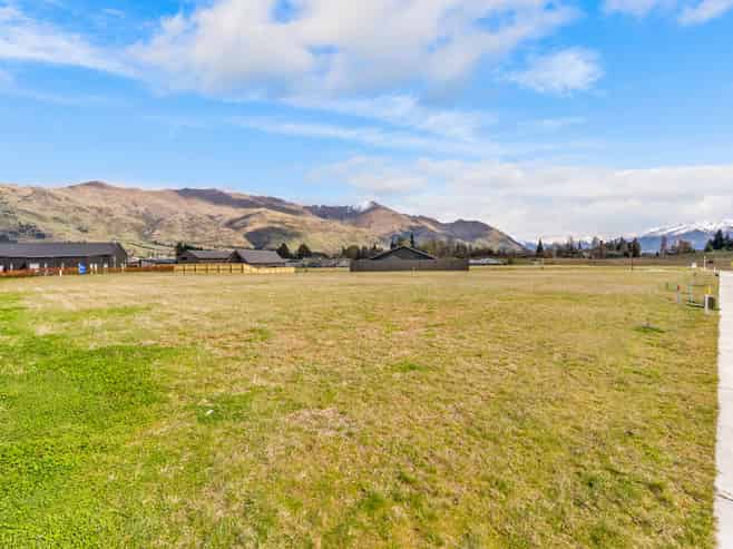 49 Doug Ledgerwood Drive, Wanaka