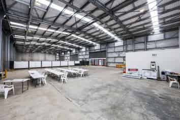Premium Westgate industrial - exceptional covered