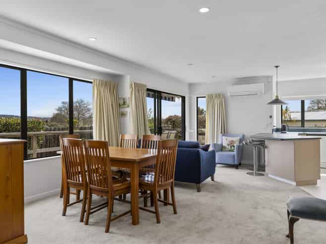 14A Ngamotu Road, Hilltop