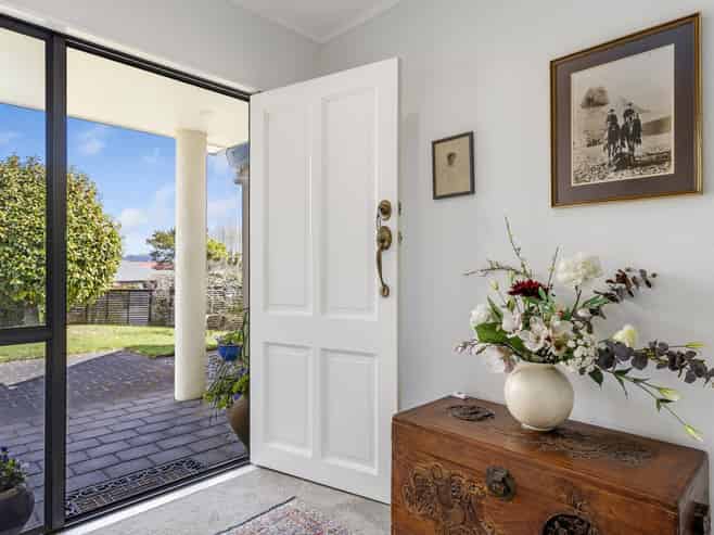 14A Ngamotu Road, Hilltop