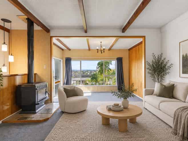101 Sunset Road, Totara Vale