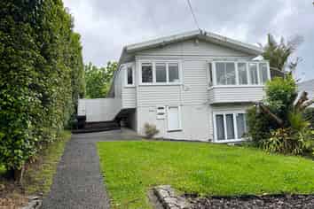 15 Montana Avenue, Murrays Bay