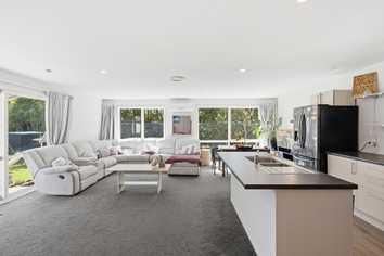 58 Orrick Crescent, Avondale