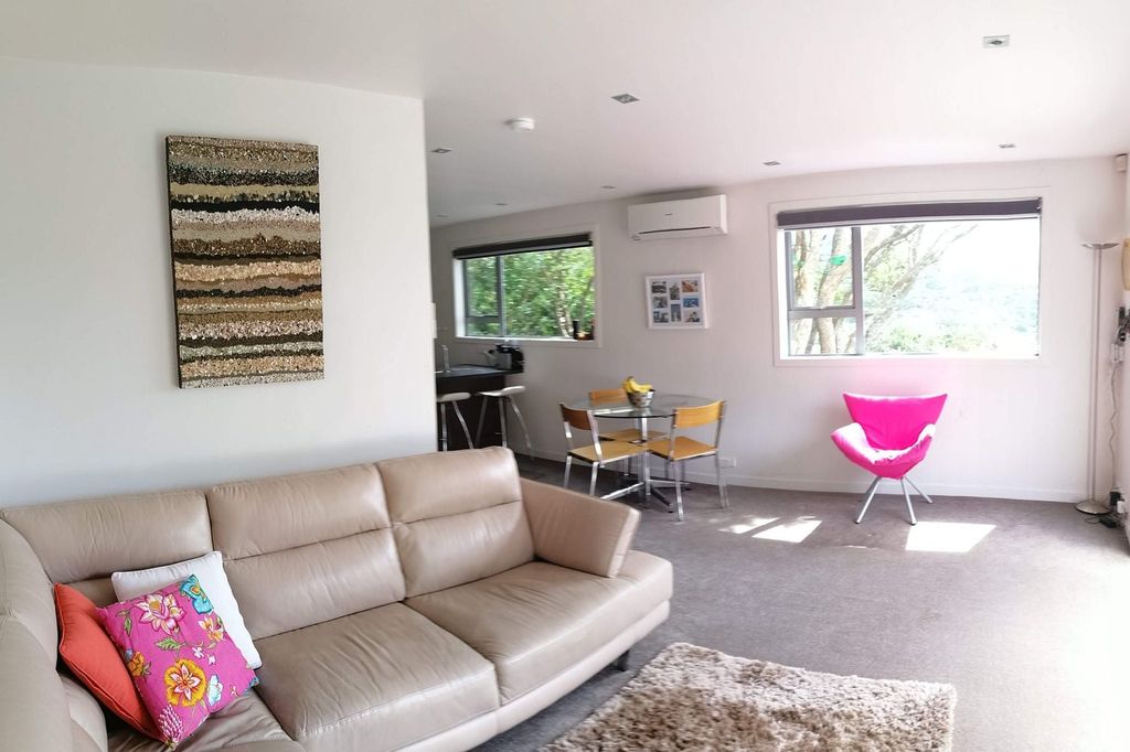 Sunny private 2 bedroom townhouse close to town 4