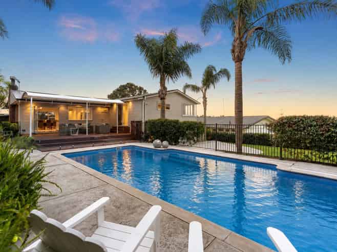 48 Ocean View Road, Northcote