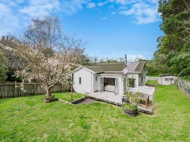 33B Ratanui Road, Paraparaumu