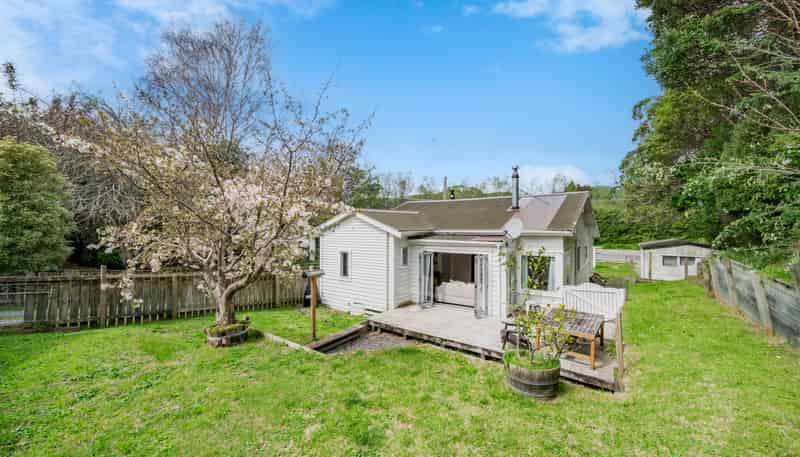 33B Ratanui Road, Paraparaumu