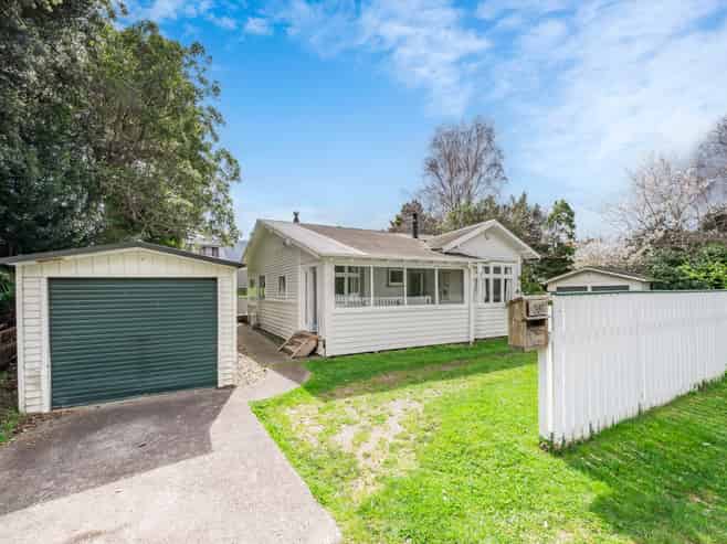33B Ratanui Road, Paraparaumu