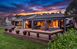 43 Lewis Road, Lynmore