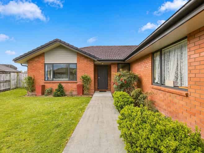 31 Tallentire Crescent, Huntington