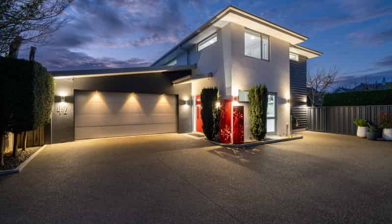 42 Russel Street, Gladstone