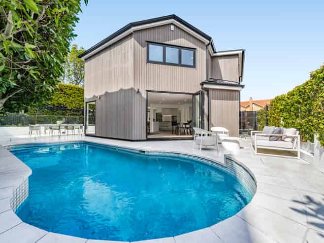 2/27 Martin Avenue, Remuera