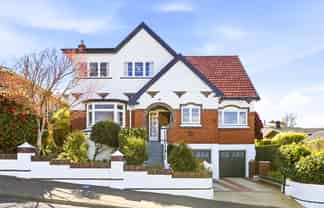 4 Carnarvon Street, Belleknowes