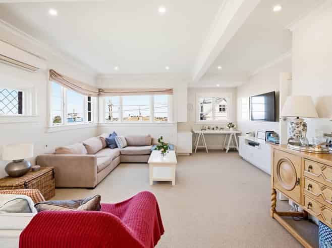 4 Carnarvon Street, Belleknowes