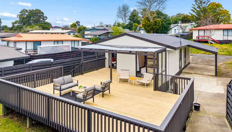 2/74 Parrs Cross Road, Henderson