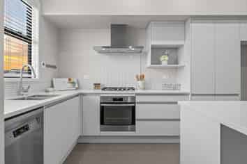 10 Kapia Road, Westgate
