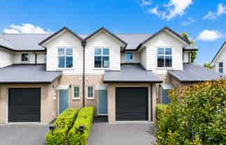 77 Chiefs Court, Hamilton East