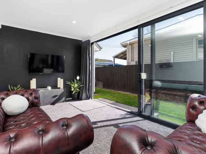 12 Braddon Street, Addington