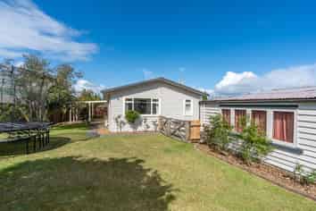 7 Wingate Street, Bader