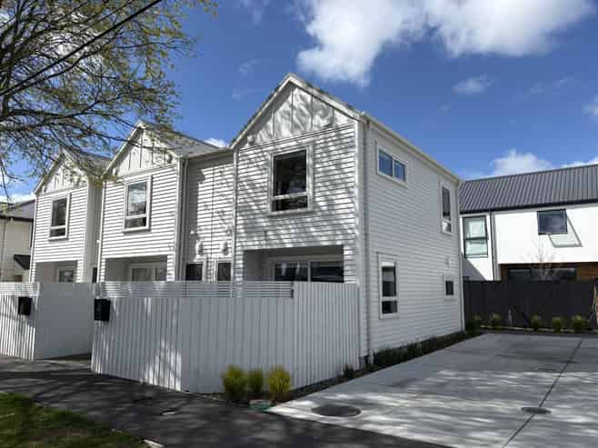 3/21 Leamington Street , Addington