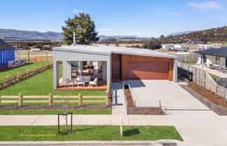 32 Rua Street, Wanaka