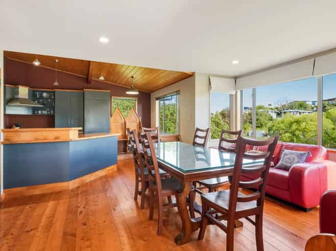 30 McIntosh Road, Brighton
