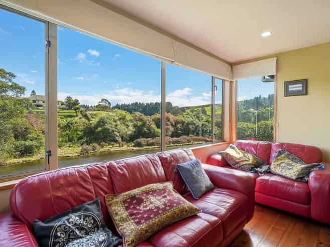 30 McIntosh Road, Brighton