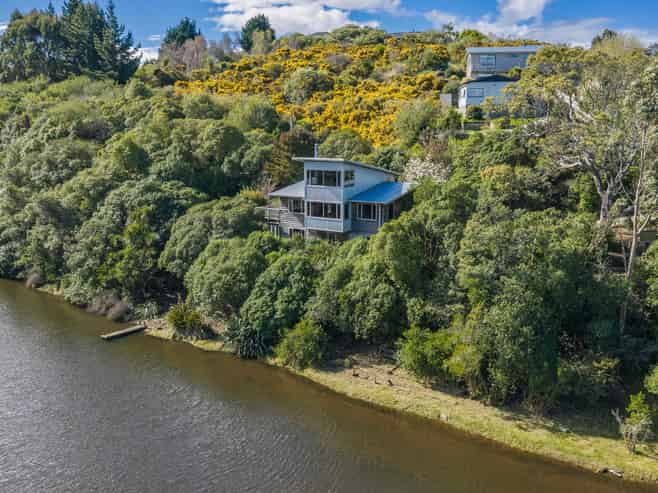 30 McIntosh Road, Brighton
