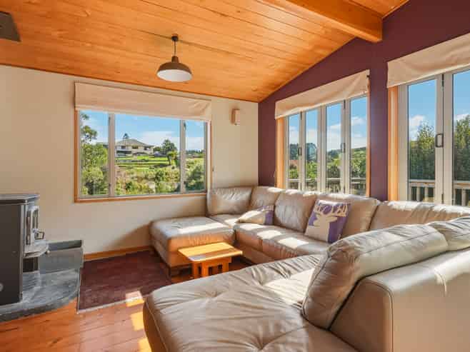 30 McIntosh Road, Brighton