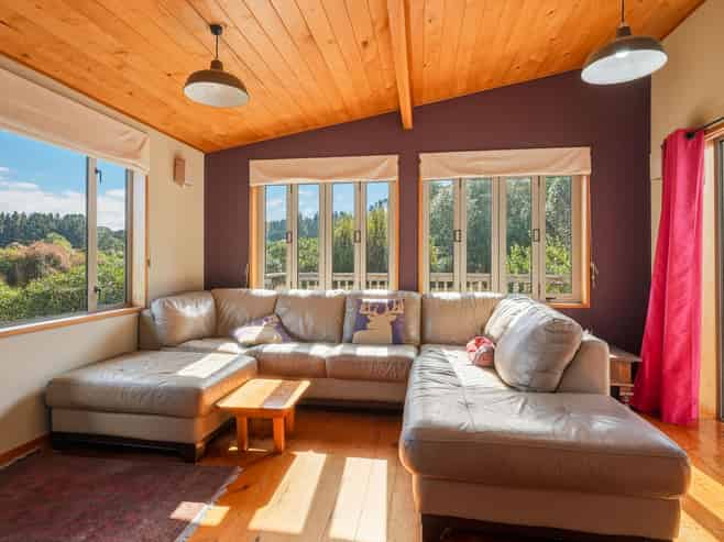 30 McIntosh Road, Brighton