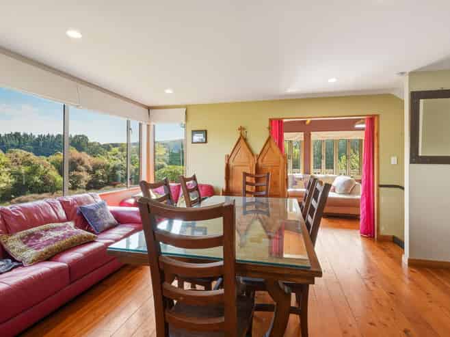 30 McIntosh Road, Brighton