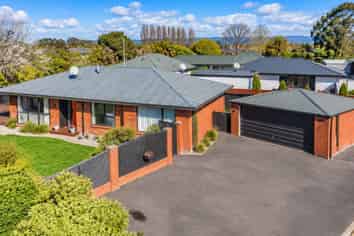 2 Edwins Way, Burwood