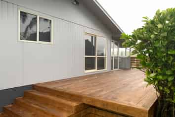 118 State Highway 10, Coopers Beach