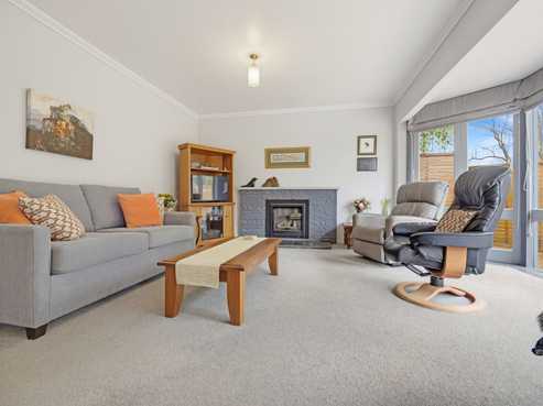 17 Byron Street, Leamington