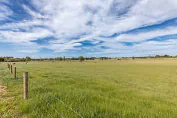 96A, B, C, Farm Road, Waipukurau