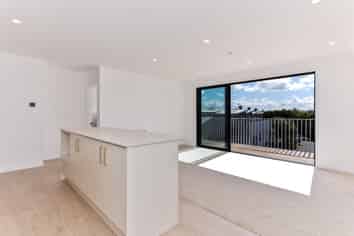 8/65 Ruskin Street, Addington