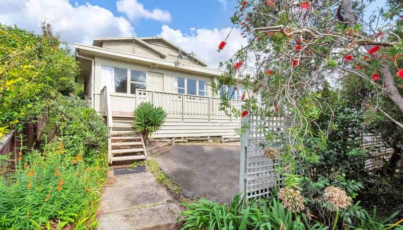 2/75 Benson Road, Remuera